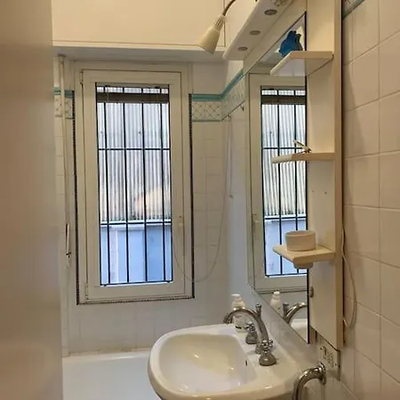 Bright - Entire - 24h Check-in Apartment *
