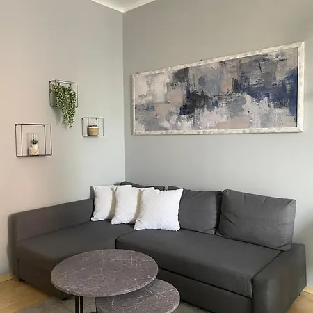 Chic Design Flat - Center & Balcony Apartment Milan