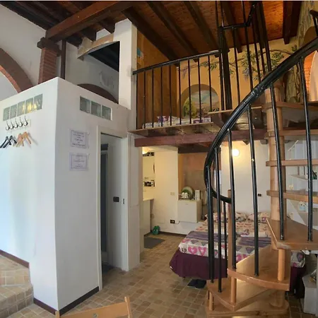 Flat Nirmala Studio-shop Apartamento