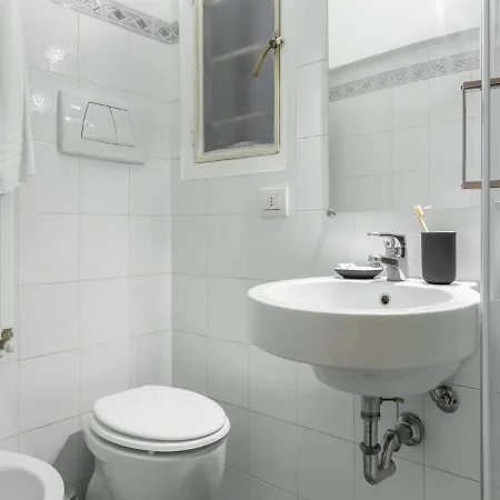 The Rent - Cozy Studio Near Piazza Castello *