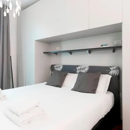 Italianway - Branda Castiglioni 2 Apartment
