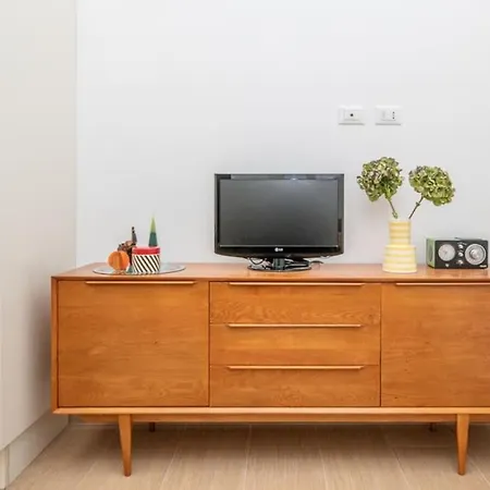 Liberty House, In Stile Retro! *