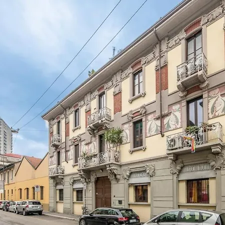 Liberty House, In Stile Retro! Milan