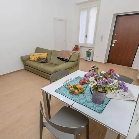 Liberty House, In Stile Retro! *