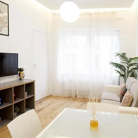 Apartment Prestige Boutique Homes - Colonne Di San Lorenzo *