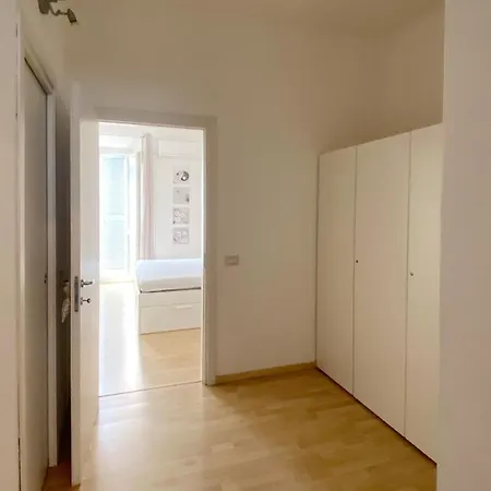 Chic Design Flat - Center & Balcony * Milano