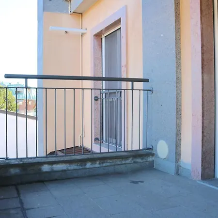 Happy Flat With Terrace