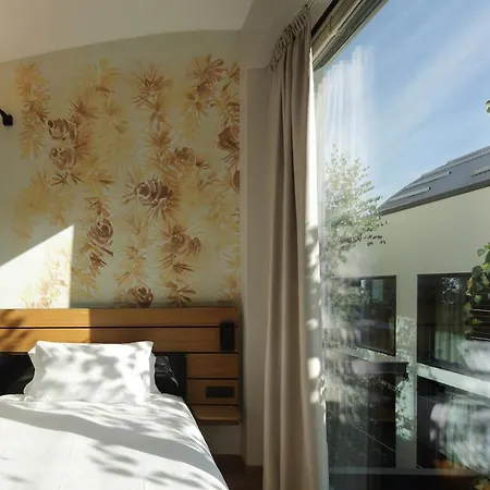 Versoverde Alzaia Naviglio Grande ホテル