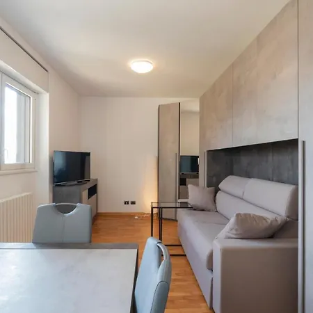 Splendida Terrazza Su Arcimboldi - Bicocca *