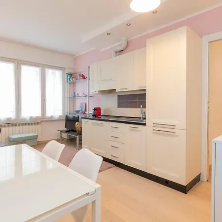 Luxury Near Bocconi Zamenhof 7 Apartment
