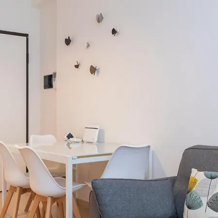 Luxury Near Bocconi Zamenhof 7 *