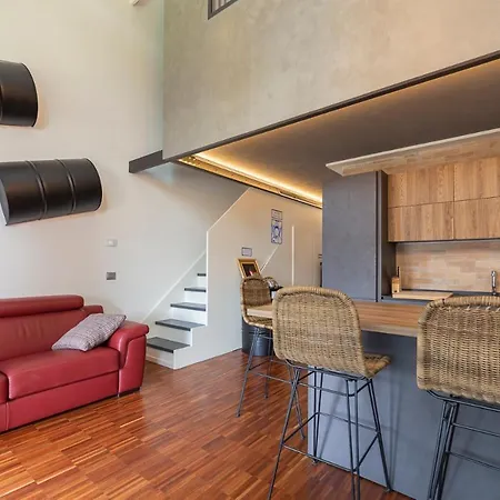 Lägenhet Luxury Loft Adriano 51 Milano