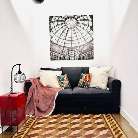 Neo Retro Charme In Stazione Apartment *