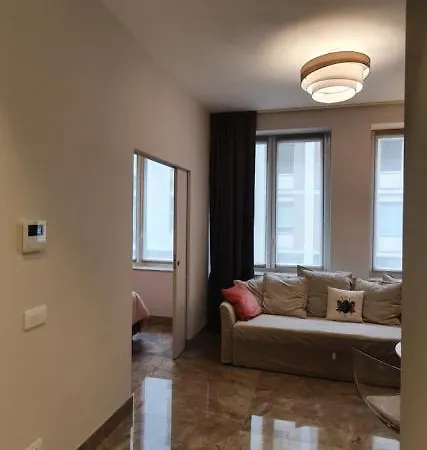 Апартаменты Pink Maison Centro Piazza Diaz Duomo