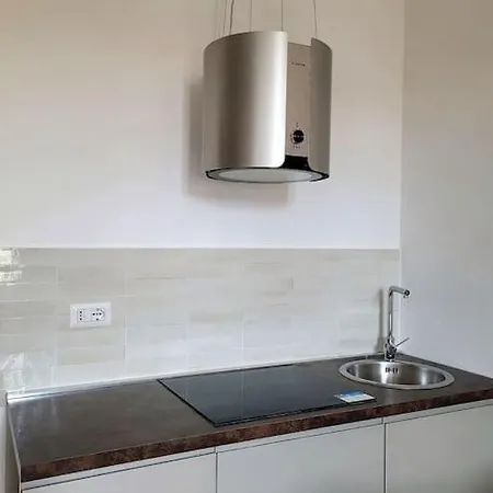 New Cozy 7 Metro Stops To Duomo! Apartment