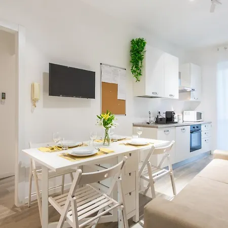 Appartamento Rent - Stylish House Free Wifi-parking-airport *