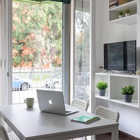 Duomo-linate-fabrique, Casa Accogliente Con Parcheggi Gratis Apartmán