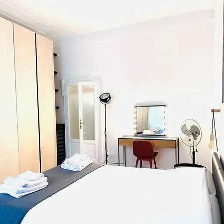 Neo Retro Charme In Stazione Apartment