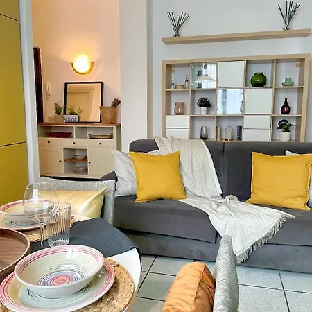 Homiesam - Yellow Dream & City Life Apartment *