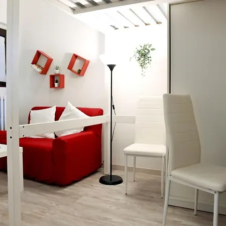 بيت ضيافة Lucca 22 ميلان