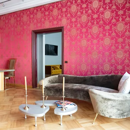 Elegant Home, Steps From Milan Duomo, Fashion District, By Houseinmilano * Milano