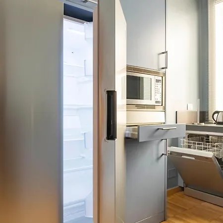 Elegant Home, Steps From Milan Duomo, Fashion District, By Houseinmilano * Milano