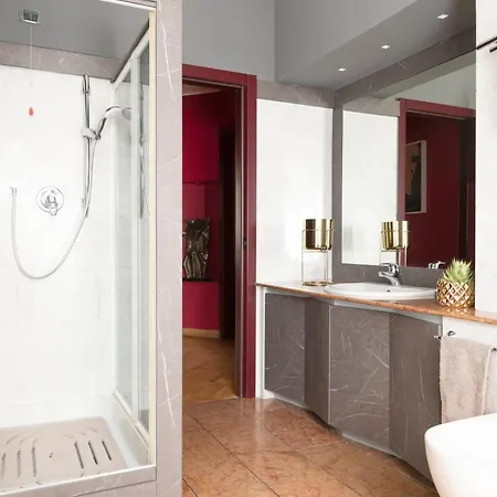 Elegant Home, Steps From Milan Duomo, Fashion District, By Houseinmilano Milano