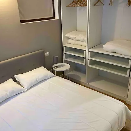 Bilocale Zona Bocconi-navigli Nyaraló