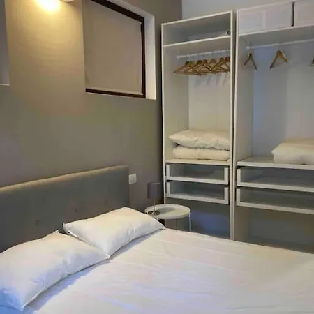 Bilocale Zona Bocconi-navigli Milánó