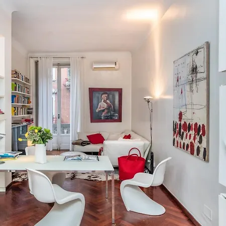 Very In Cadorna Station Area! Excellent If Arrive From Malpensa Airport Apartment