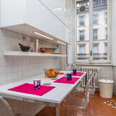 Apartment Very In Cadorna Station Area! Excellent If Arrive From Malpensa Airport