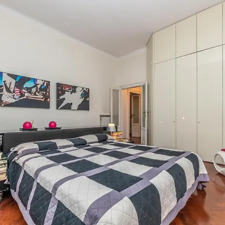 Very In Cadorna Station Area! Excellent If Arrive From Malpensa Airport Apartment