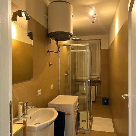 Apartment Modern Cenisio - Self Check-in & Parking Milan