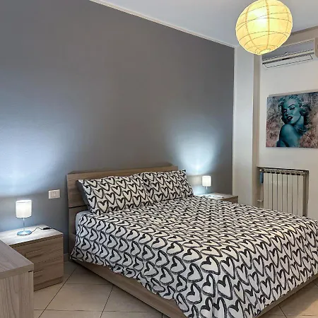 Apartment Modern Cenisio - Self Check-in & Parking