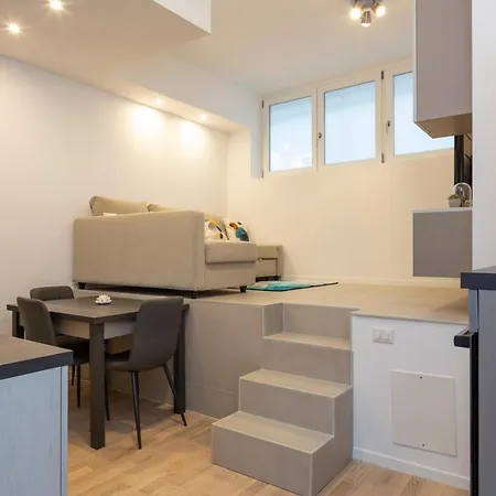 I Host - Val Strona 6 * ميلان