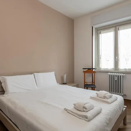 I Host - Giambellino 40 Milán