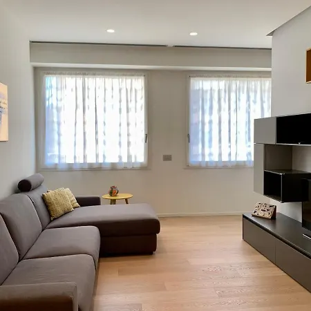 Fifty Eight Beltrade 3 *