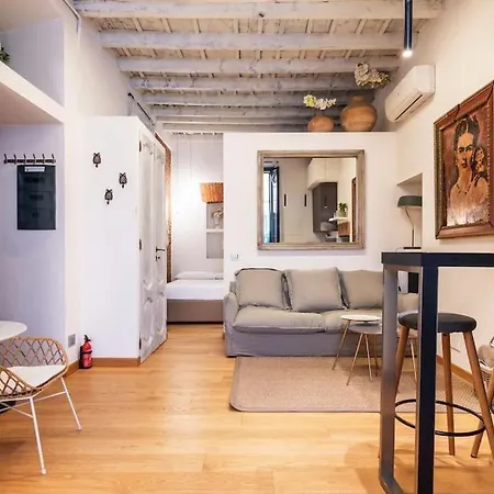 Maison D'artiste In Brera Apartamento