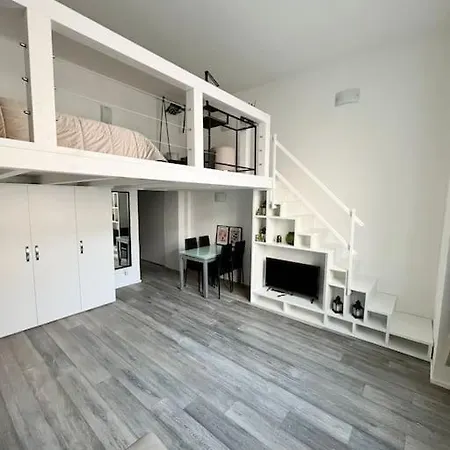 Aura Pacinotti Loft *