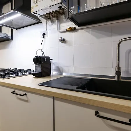 Contempora - Marcantonio Dal Re 40 * Milan