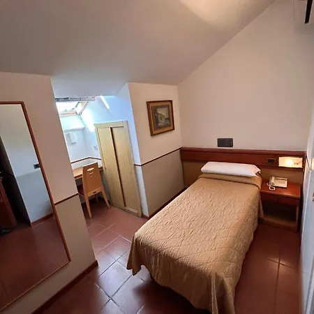 فندق أسبرومونته