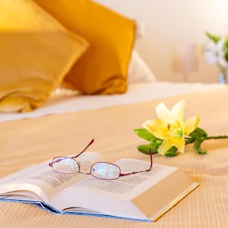 Rent - Stylish House Free Wifi-parking-airport Appartamento