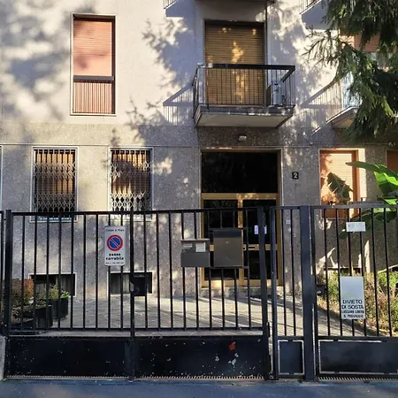 Appartamento Rent - Stylish House Free Wifi-parking-airport *