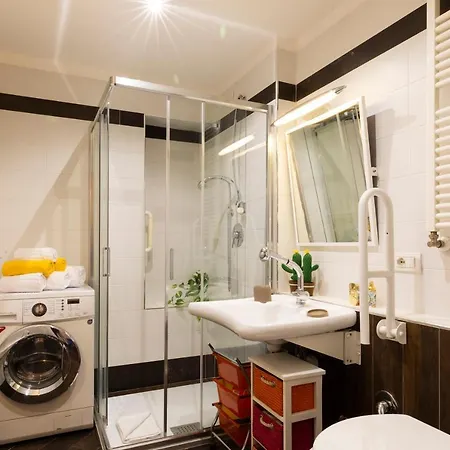 Living Isola Apartman Milánó