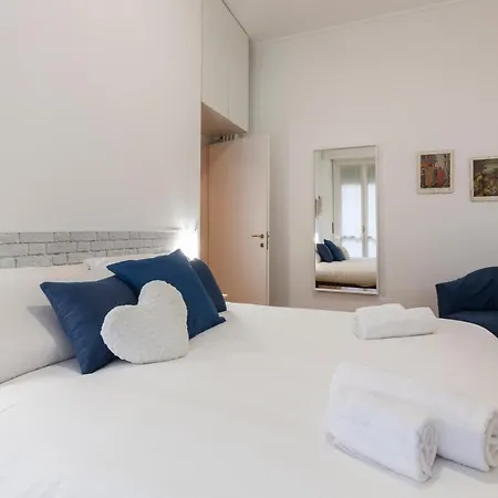 Apartman Living Isola Milánó