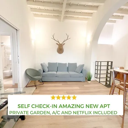 Brera-centro Nuovo Con Cortile Privato Milan