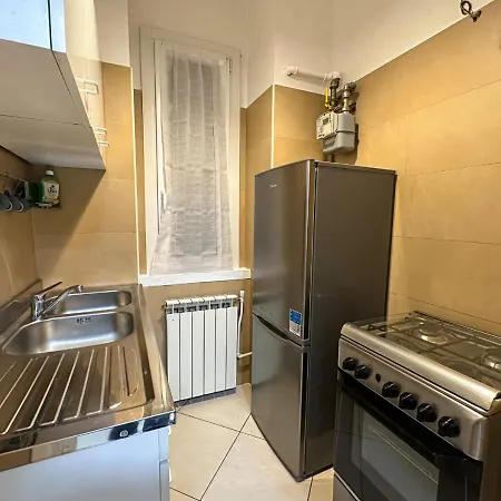 Apartment Modern Cenisio - Self Check-in & Parking