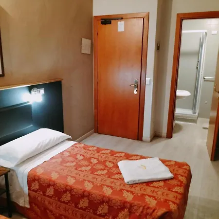 Mm Dateo فندق ميلان