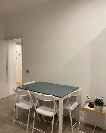 Easy - And Navigli 4* Milano