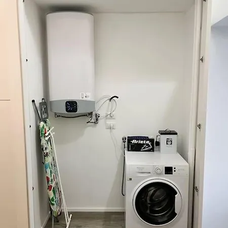 Aura Pacinotti Loft アパート